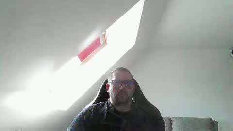 Snapshot of malou2927 chatting on June 1, 2026, 7:54 am breton online show from June 1, 2026, 7:54 am