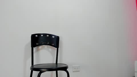 Melanie online show from December 4, 2024, 11:30 am