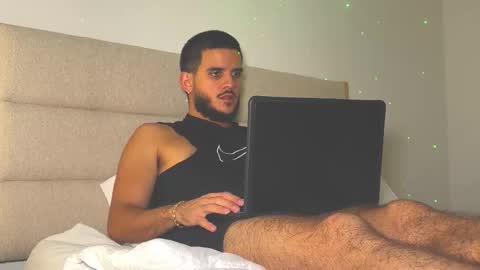 maluma09 online show from October 30, 2025, 7:21 am