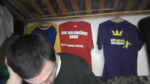 mamamia1789 online show from December 4, 2025, 9:29 am