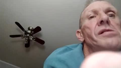 man4latinimennow online show from December 4, 2025, 12:47 pm