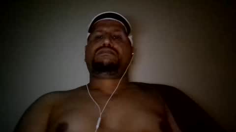 Snapshot of man_new chatting on March 6, 2025, 1:05 am Man new online show from March 6, 2025, 1:05 am