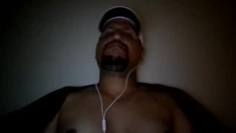 Snapshot of man_new chatting on September 16, 2025, 12:00 am Man new online show from September 16, 2025, 12:00 am