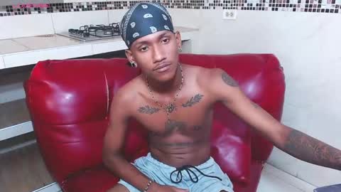 man_san11 online show from December 18, 2024, 4:39 pm