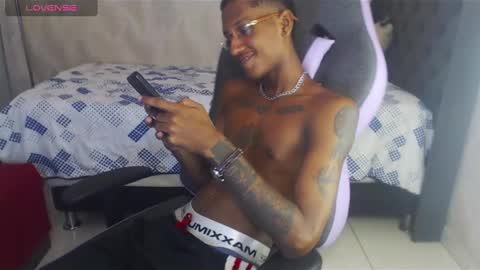 man_san11 online show from December 24, 2024, 4:19 pm