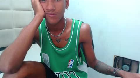 man_san11 online show from February 15, 2025, 4:12 pm