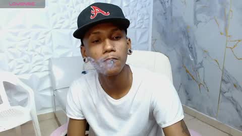 Snapshot of man_sant11 chatting on April 3, 2026, 2:15 pm man_sant11 online show from April 3, 2026, 2:15 pm