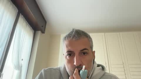 Snapshot of manager82 chatting on November 10, 2025, 10:58 am manager82 online show from November 10, 2025, 10:58 am