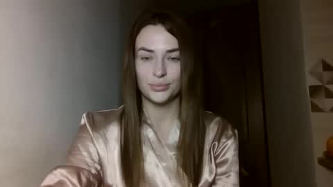 MandiBrooks online show from December 14, 2025, 2:11 pm