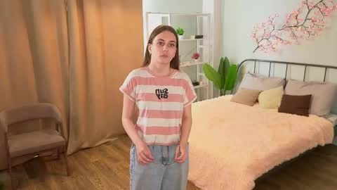 Vannesa online show from May 4, 2026, 7:59 am