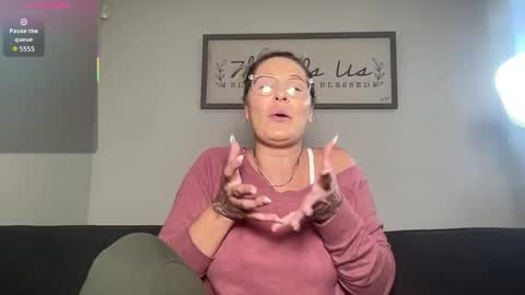 Mandy online show from December 1, 2025, 8:47 pm