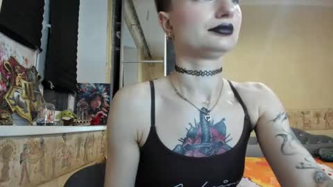 Mandy online show from April 19, 2026, 4:39 pm