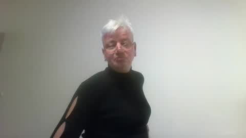 mandywinger online show from February 28, 2025, 1:03 pm