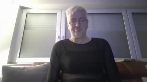 mandywinger online show from October 27, 2025, 11:36 am