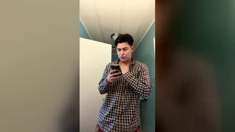 manetvip online show from April 19, 2026, 8:55 pm