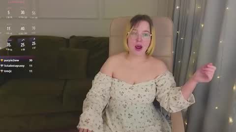 manic_pixie_ online show from January 30, 2025, 1:53 pm