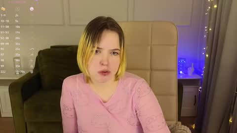 manic_pixie_ online show from February 7, 2025, 1:53 pm