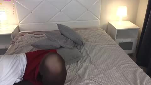 manic_pixie_ online show from February 26, 2025, 4:24 pm