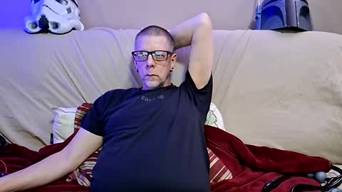 Snapshot of manlymanson chatting on November 22, 2025, 5:28 am Dickinabox online show from November 22, 2025, 5:28 am