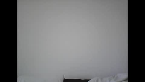 Snapshot of mann67 chatting on December 15, 2025, 11:36 am mann67 online show from December 15, 2025, 11:36 am