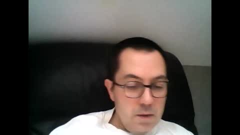 Snapshot of manu5933 chatting on February 19, 2025, 1:06 pm manu5933 online show from February 19, 2025, 1:06 pm