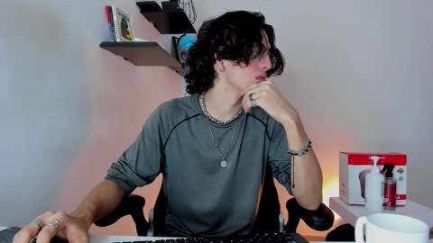 Manuel online show from November 26, 2025, 6:53 pm