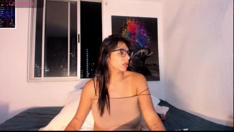 manuela_jaramillo online show from October 26, 2025, 3:56 am