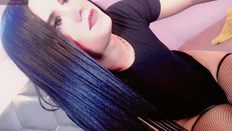 Manuela Kingsley online show from December 26, 2024, 2:27 pm