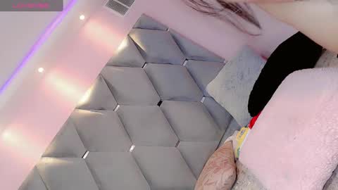 Manuela Kingsley online show from January 2, 2025, 5:39 pm