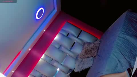 Manuela Kingsley online show from February 2, 2025, 5:10 am