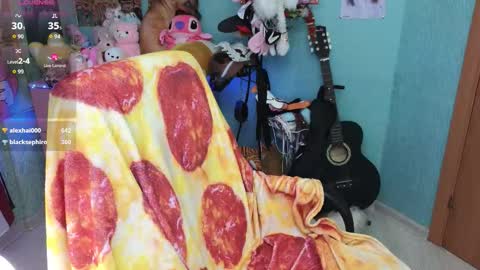 Manuela online show from December 13, 2025, 7:53 pm