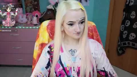 Manuela online show from March 5, 2026, 8:16 pm