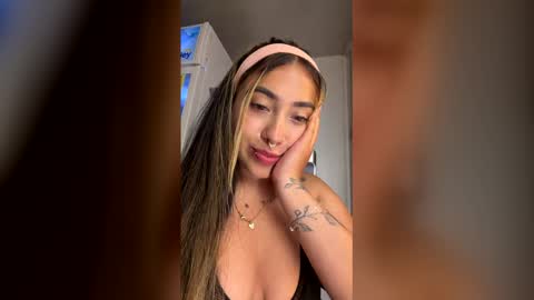 Manuela  online show from May 28, 2026, 8:22 am