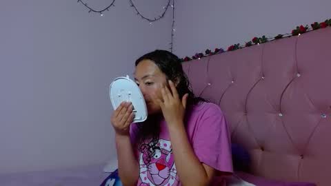 Manu  online show from December 4, 2025, 10:18 pm