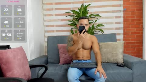 Snapshot of maofenix chatting on January 31, 2025, 4:06 pm MAOFENIX online show from January 31, 2025, 4:06 pm