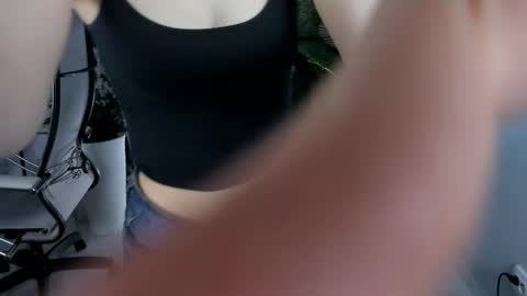 Maoqi online show from April 6, 2026, 4:46 am