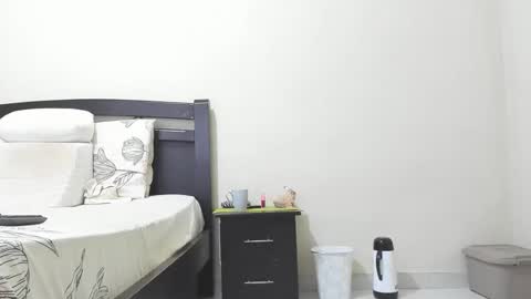 Snapshot of mara2020xxx69 chatting on April 18, 2026, 1:04 pm Mara online show from April 18, 2026, 1:04 pm