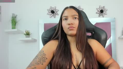 mara_blakee online show from May 21, 2026, 12:01 pm