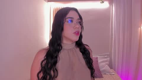 Mara  online show from November 12, 2025, 12:55 am