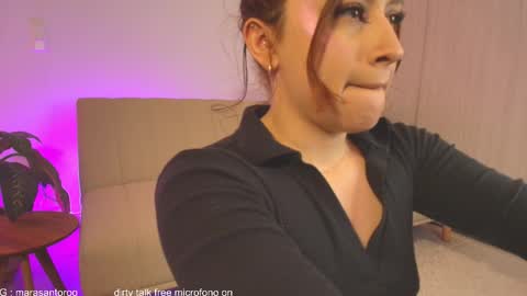 Snapshot of mara_santoro chatting on November 5, 2025, 12:10 am Mara Santoro online show from November 5, 2025, 12:10 am