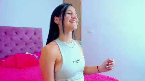 Mara hanson  online show from November 27, 2025, 8:33 pm