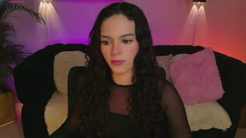 Snapshot of maravelvett chatting on July 20, 2026, 7:49 pm Mara online show from July 20, 2026, 7:49 pm