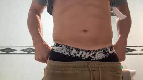 Snapshot of maravilhoso1 chatting on November 6, 2025, 7:04 pm maravilhoso1 online show from November 6, 2025, 7:04 pm