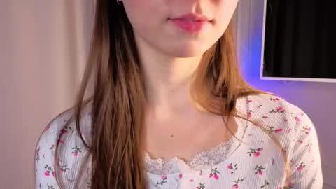 Snapshot of maravilllaa chatting on February 28, 2026, 3:24 pm Mary online show from February 28, 2026, 3:24 pm