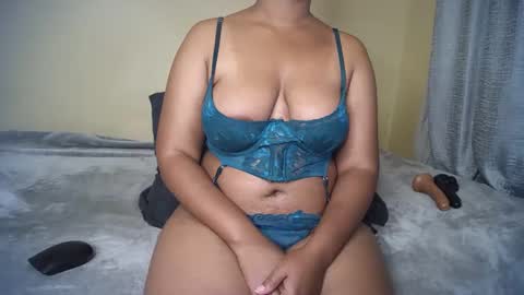 Snapshot of maraya_gold chatting on December 22, 2024, 6:15 pm maraya_gold online show from December 22, 2024, 6:15 pm
