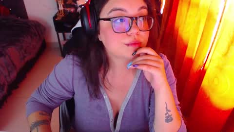 marcela2101 online show from December 8, 2024, 9:41 pm