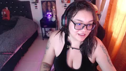 marcela2101 online show from December 23, 2024, 10:01 pm