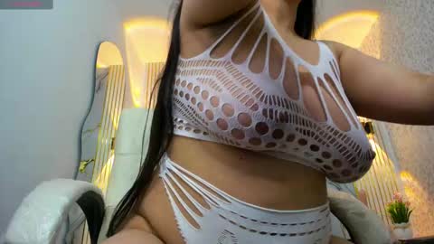 marcela_silva online show from September 22, 2025, 12:40 pm