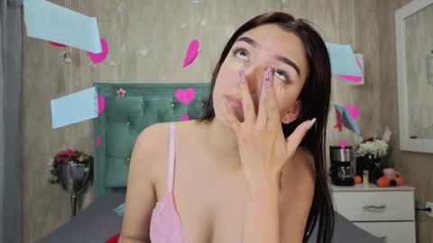 Snapshot of marcelaa_fox chatting on February 12, 2026, 8:04 pm Marcela online show from February 12, 2026, 8:04 pm