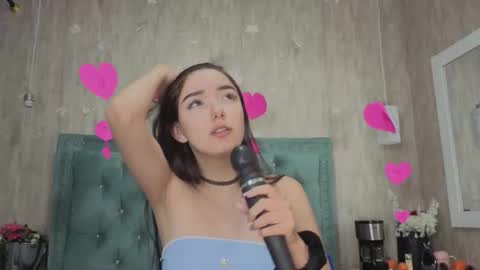 Snapshot of marcelaa_fox chatting on February 19, 2026, 7:59 am Marcela online show from February 19, 2026, 7:59 am